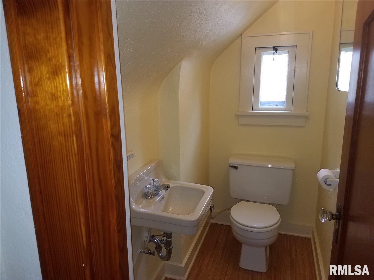 133 North Elmwood Road Farmington, IL 61531 - Photo 21 of 35 Gallery Image 21