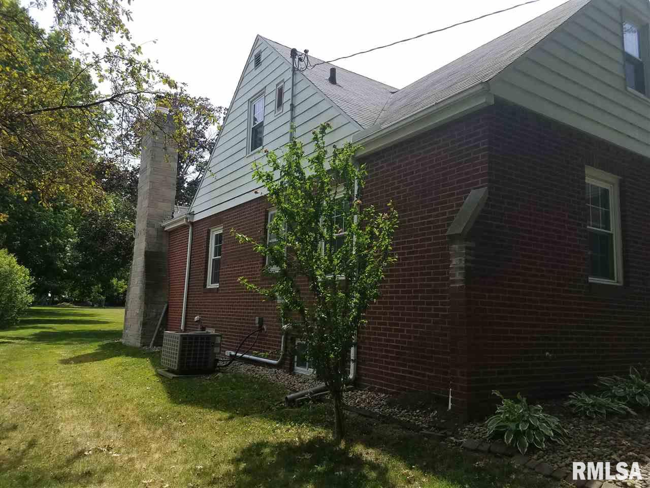 133 North Elmwood Road Farmington, IL 61531 - Photo 30 of 35 Gallery Image 30