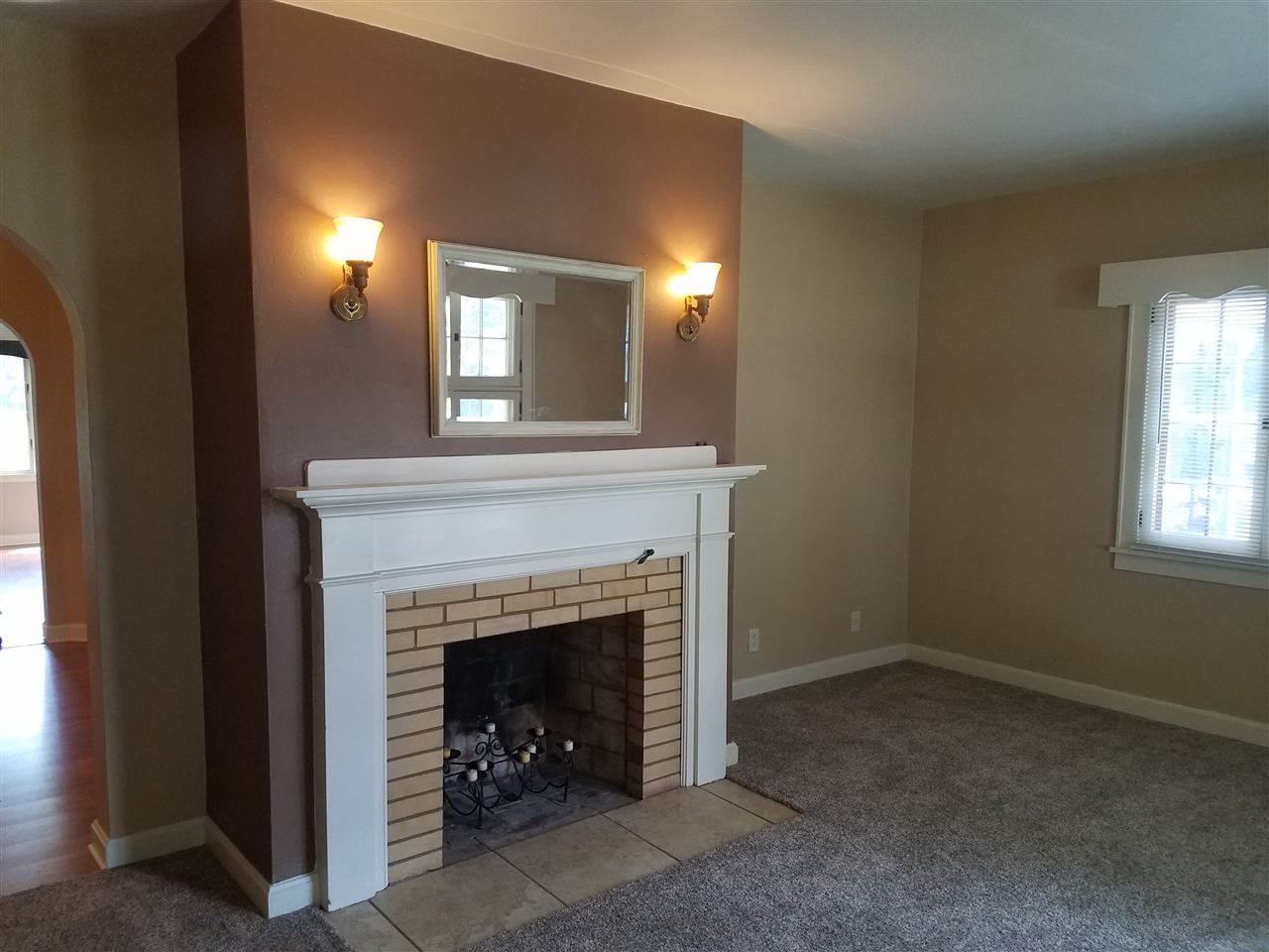 133 North Elmwood Road Farmington, IL 61531 - Photo 3 of 35 Gallery Image 3