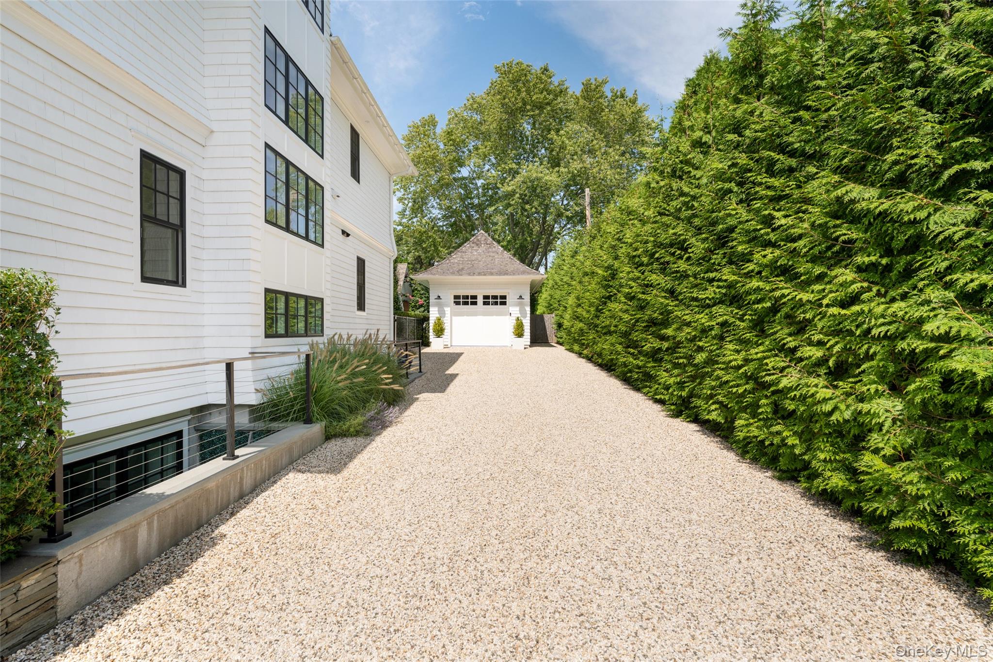 65 Middle Pond Road Southampton, NY 11968 - Photo 44 of 45 Gallery Image 44
