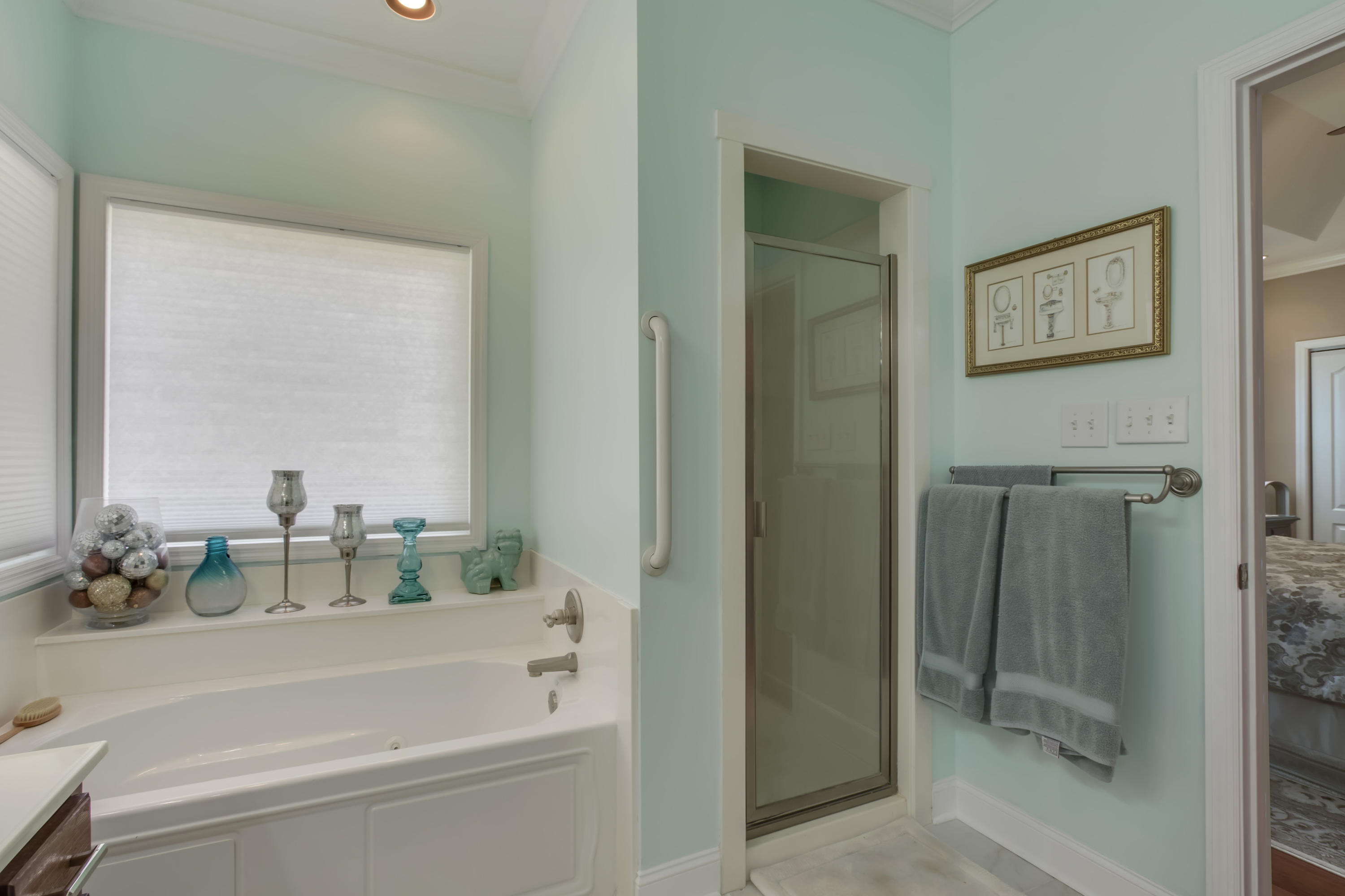 114 Inata Circle Loudon, TN 37774 - Photo 19 of 32 20_InataCircle_114_MasterBath02