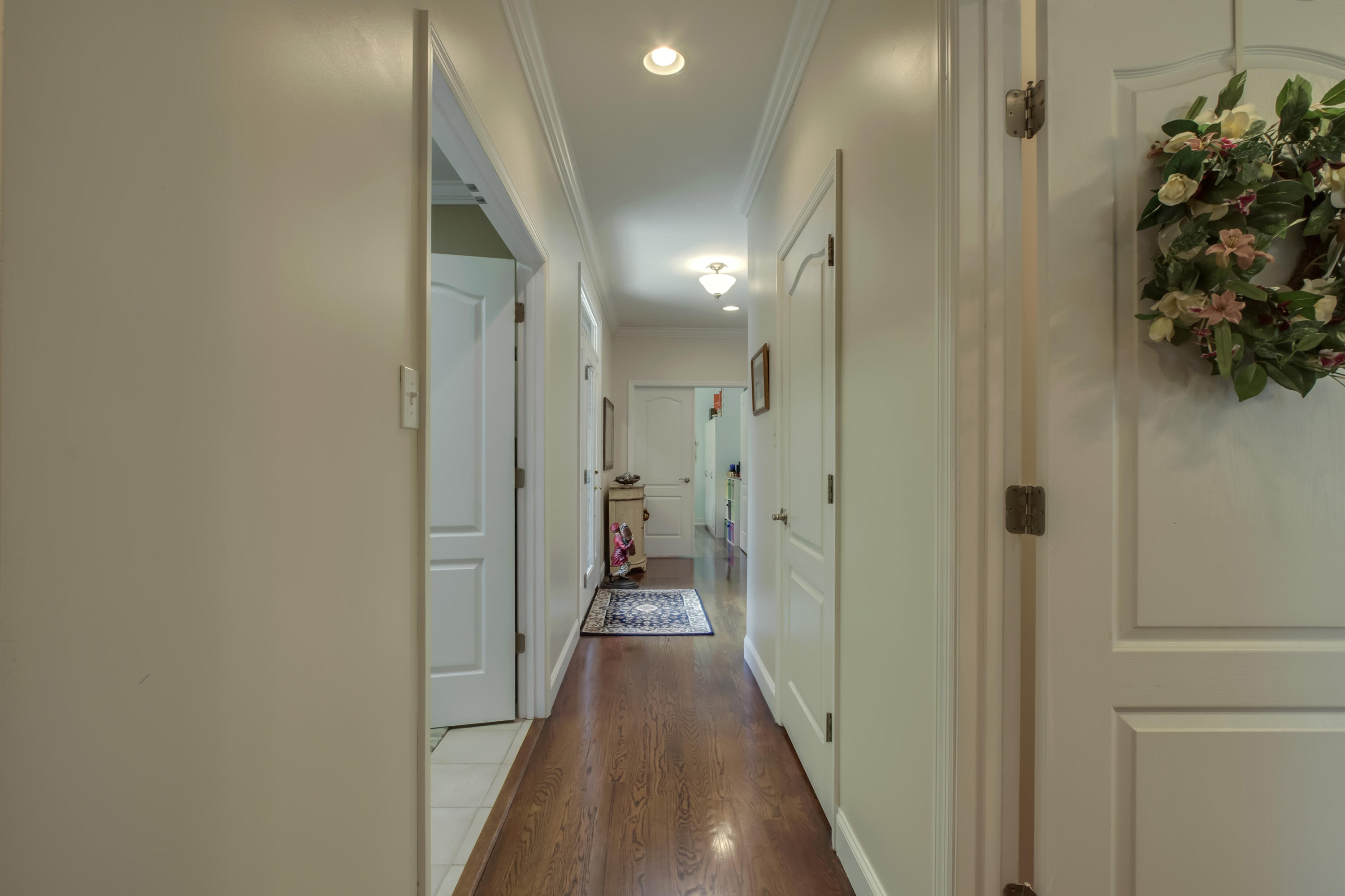 114 Inata Circle Loudon, TN 37774 - Photo 21 of 32 22_InataCircle_114_MasterHall02