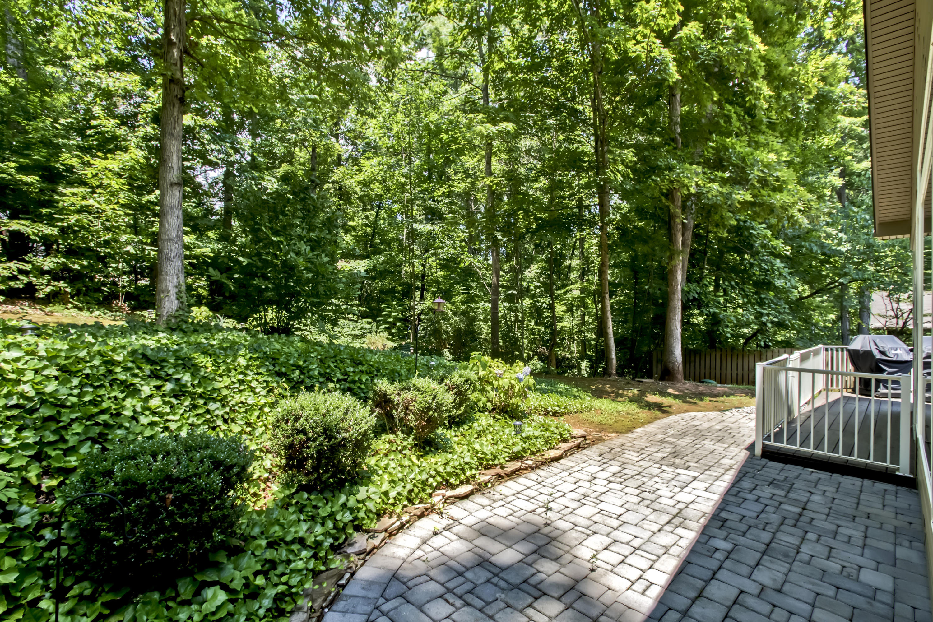 114 Inata Circle Loudon, TN 37774 - Photo 29 of 32 30_InataCircle_114_Backyard02