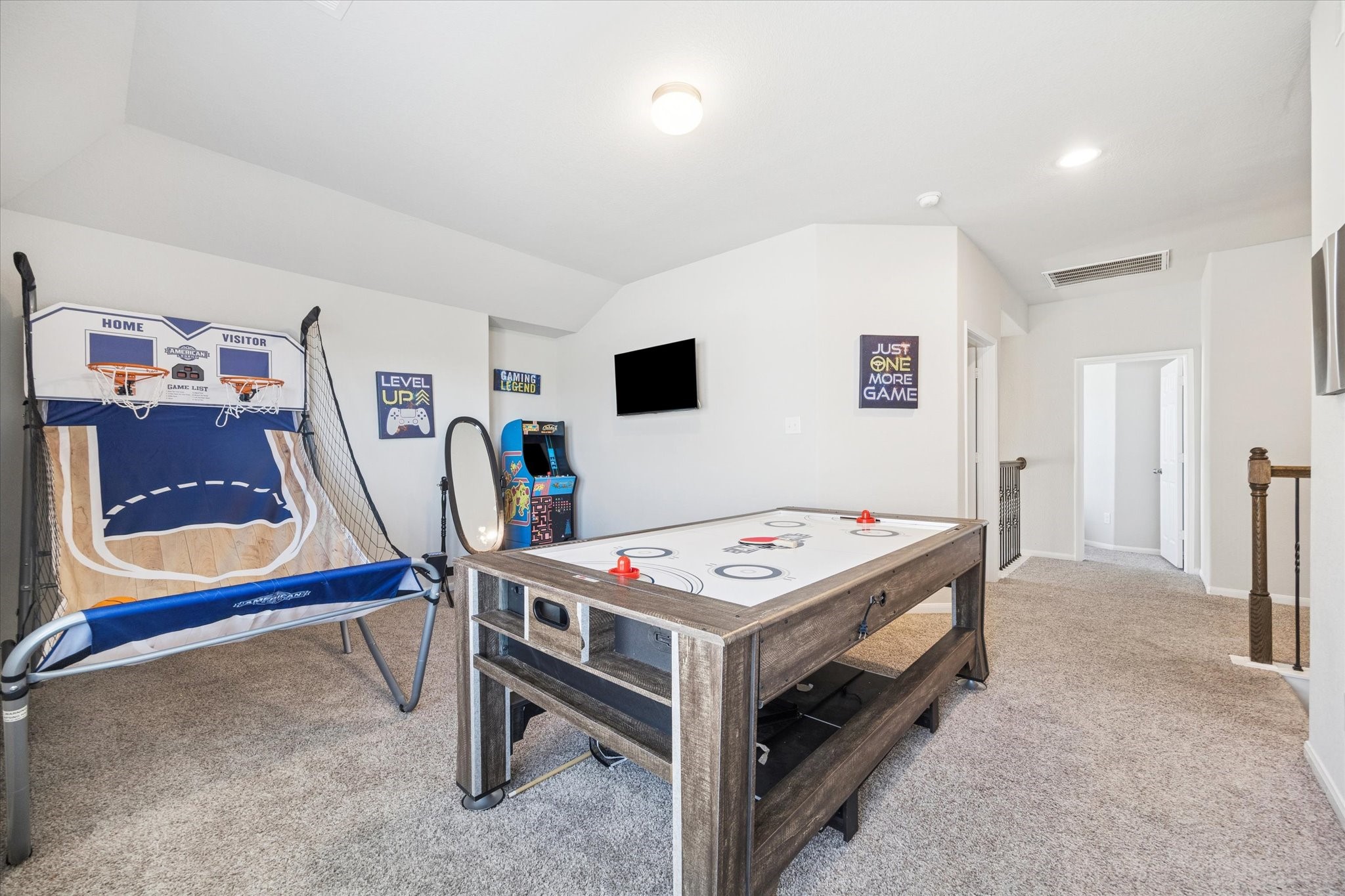 322 Upland Grv Trail Rosharon, TX 77583 - Photo 24 of 36 a bedroom with furniture and window