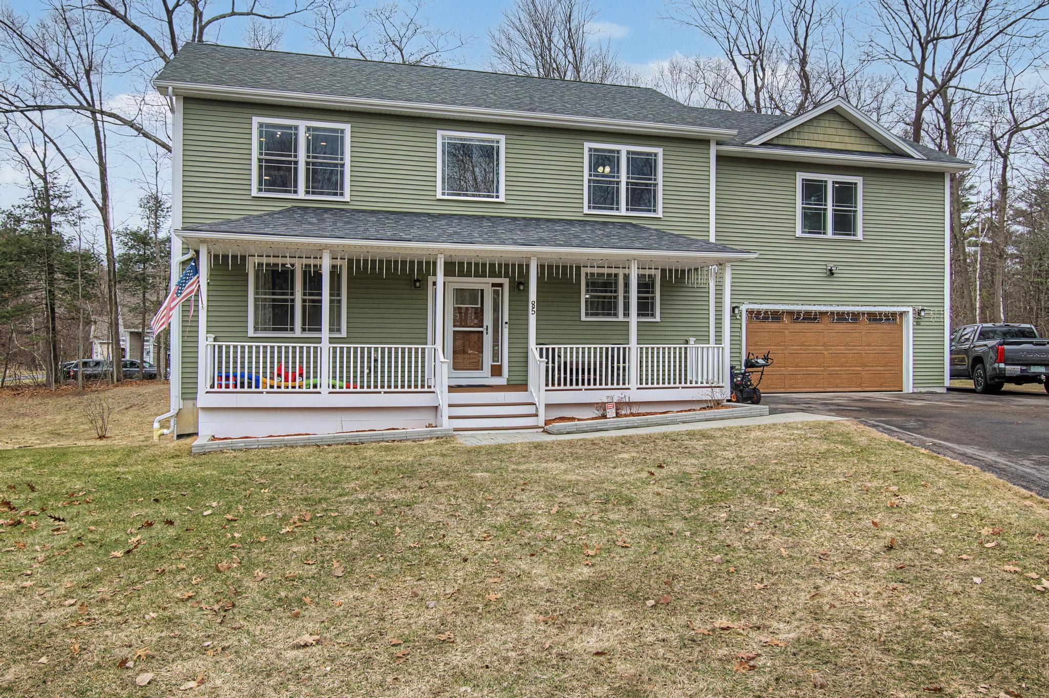 85 Paulines Way Colchester, VT 05446 - Photo 2 of 53