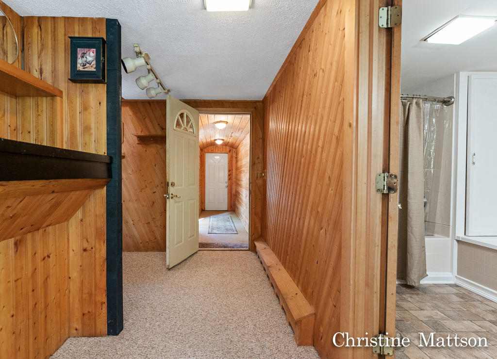 1009 Giles Road Muskegon, MI 49445 - Photo 22 of 53 1009Giles23Lores