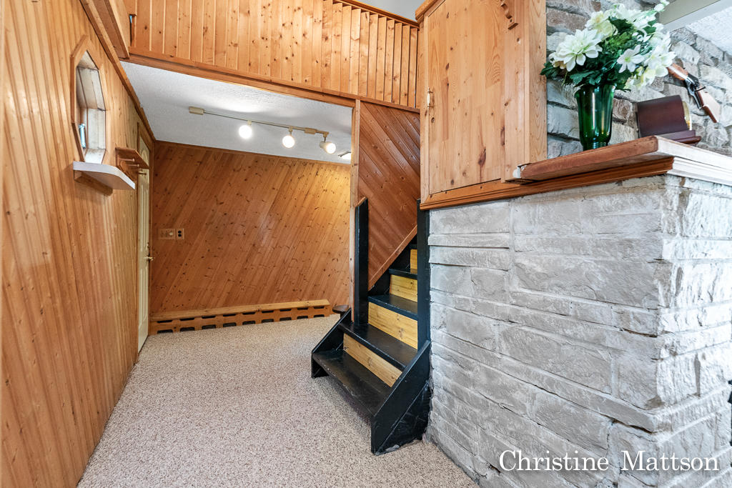 1009 Giles Road Muskegon, MI 49445 - Photo 24 of 53 1009Giles35Lores