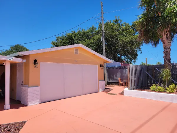 $1,900 | 3124 Northeast Skyline Drive, Jensen Beach, FL 34957