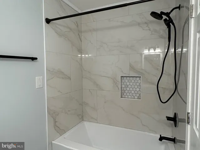 $2,800 | 12654 Valleywood Drive, Woodbridge, VA 22192