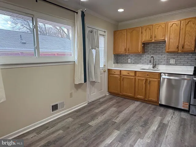 $2,800 | 12654 Valleywood Drive, Woodbridge, VA 22192