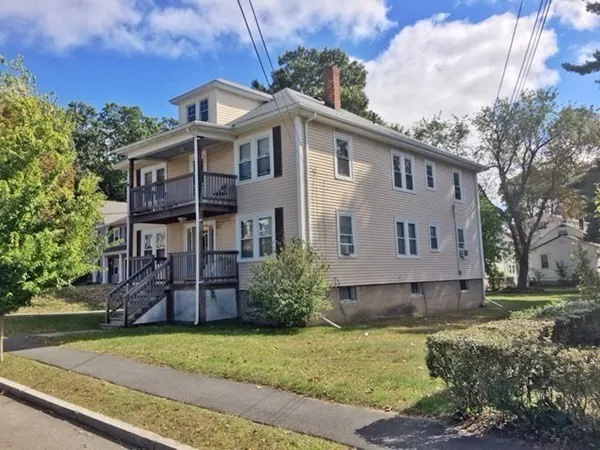 $1,895 | 32 St Anns Road, Unit 1R, Quincy, MA 02170