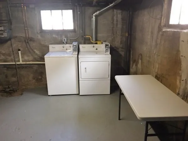 $1,895 | 32 St Anns Road, Unit 1R, Quincy, MA 02170