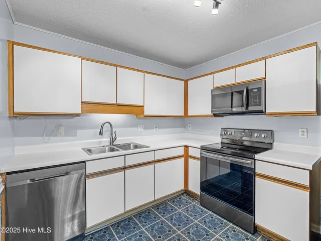 $1,700 | 3117 Gaitway Court, Jacksonville, NC 28546