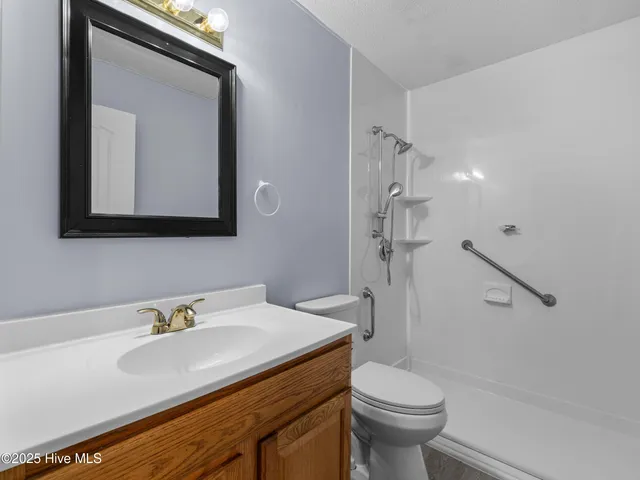 $1,700 | 3117 Gaitway Court, Jacksonville, NC 28546