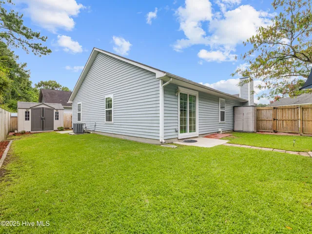 $1,700 | 3117 Gaitway Court, Jacksonville, NC 28546