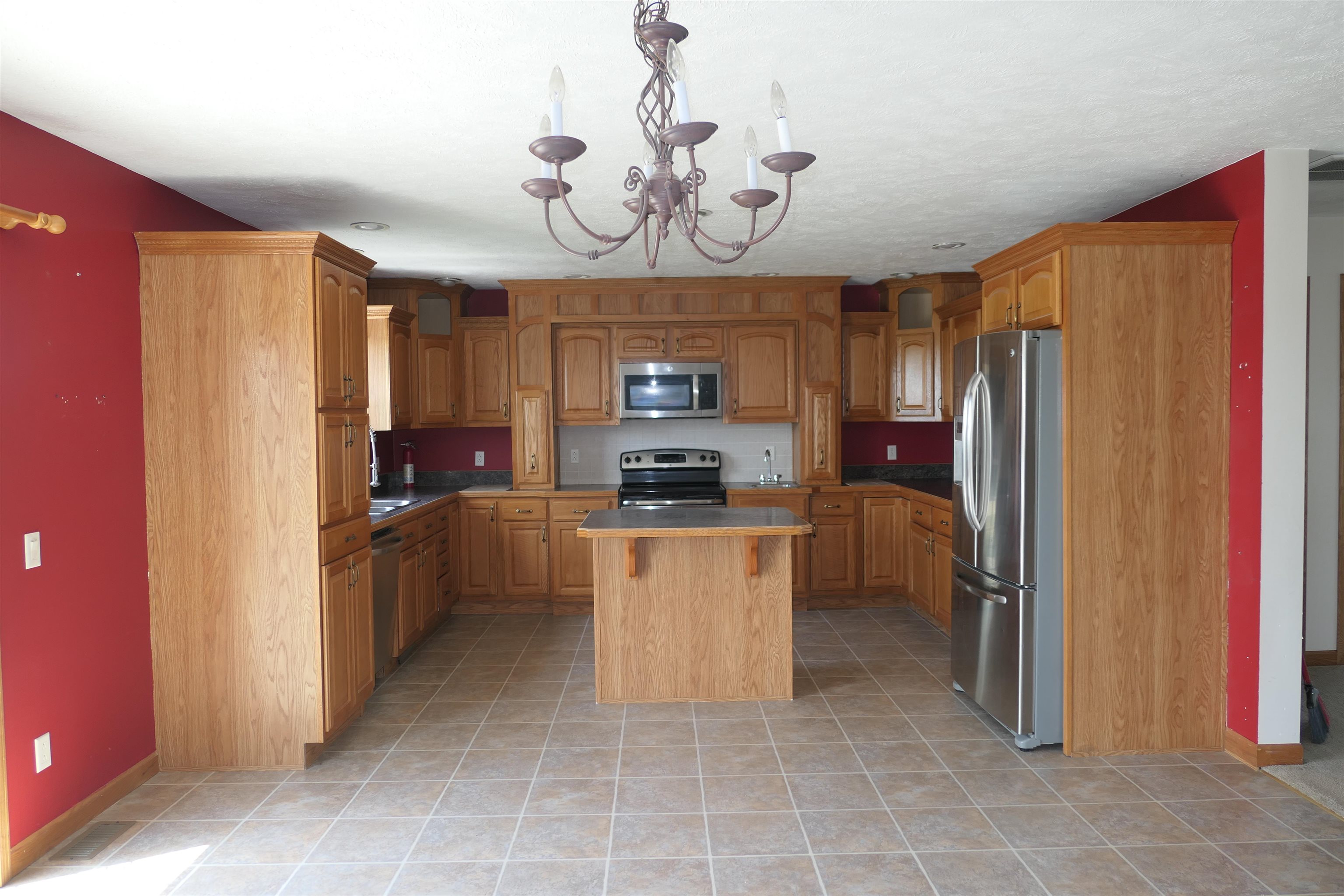 4657 Ball Road St. Louis, MI 48880 - Photo 13 of 41 1900473-12.JPG
