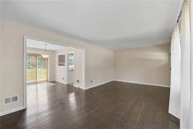 $220,000 | 801 Northeast 76th Street, Gladstone, MO 64118