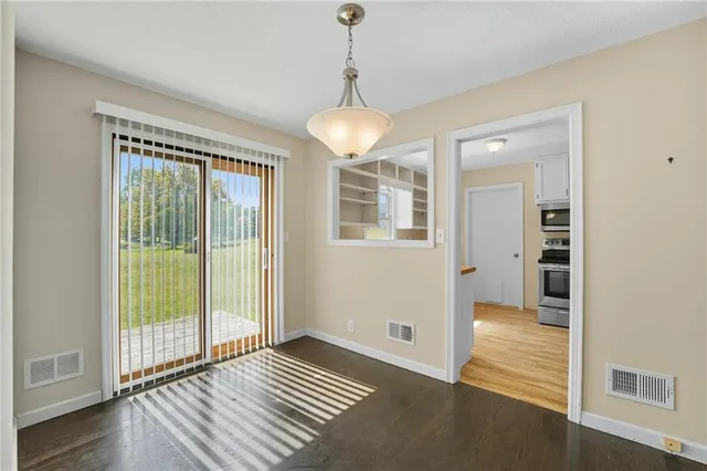 $220,000 | 801 Northeast 76th Street, Gladstone, MO 64118