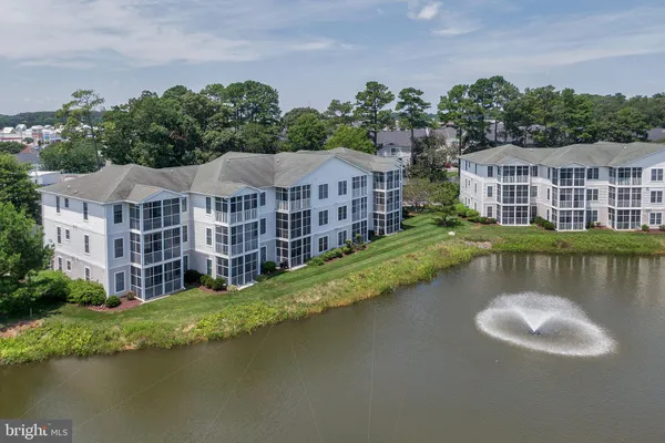 $473,000 | 20007 Sandy Bottom Circle, Unit 4203, Rehoboth Beach, DE 19971