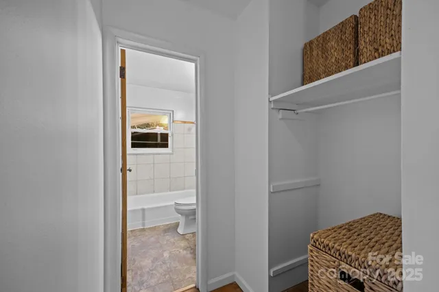 a bathroom with a toilet