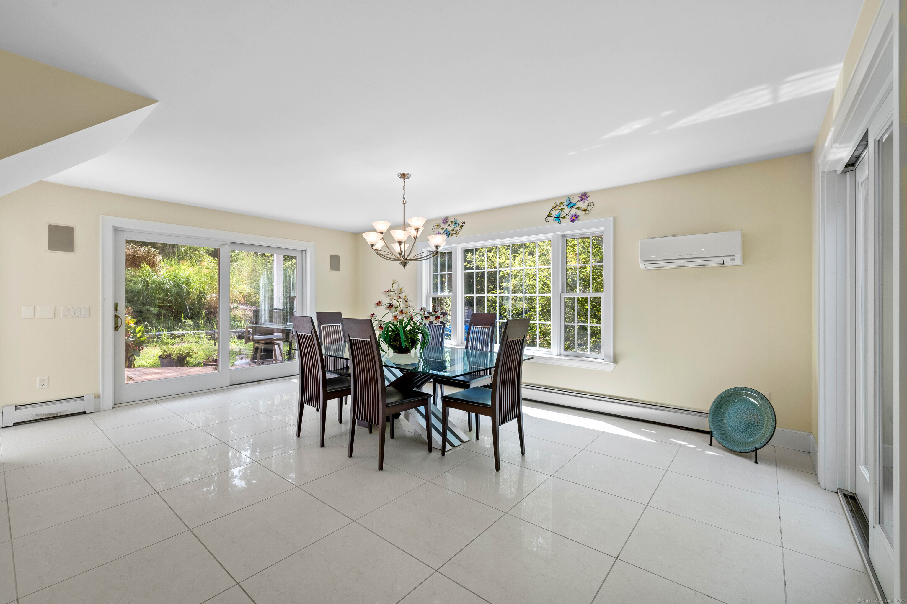 332 Lantern Hill Road Stonington, CT 06355 - Photo 16 of 38 a dining room with furniture and window
