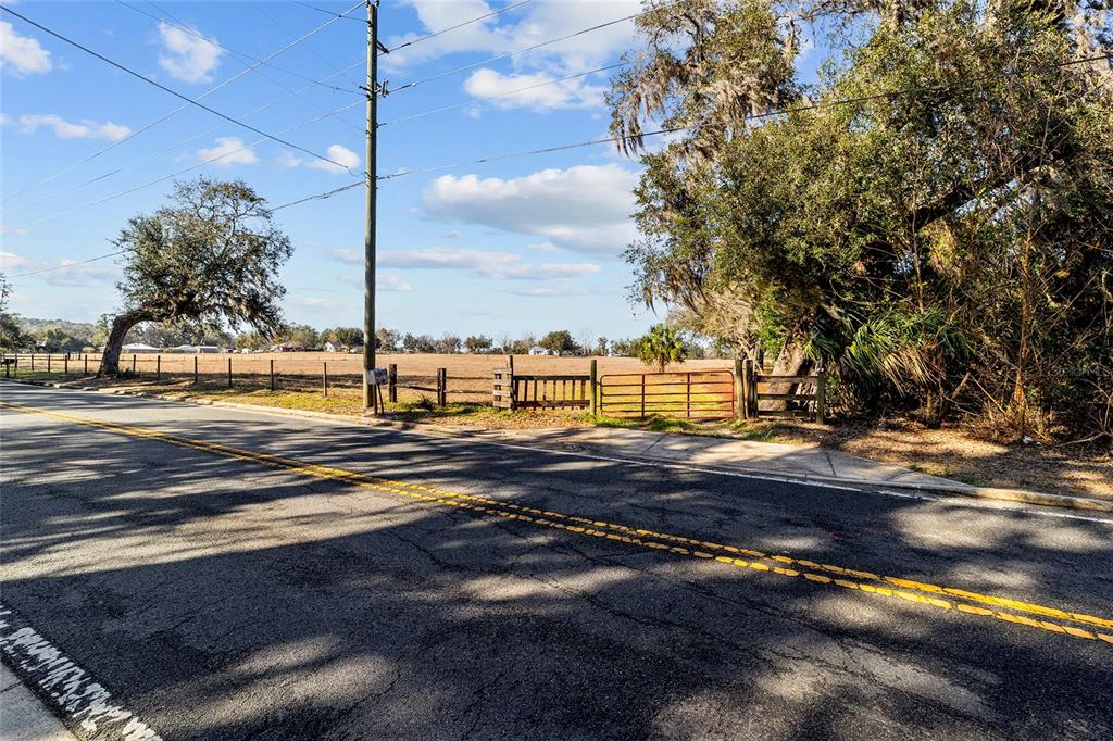 4101 Southeast 110th Street Belleview, FL 34420 - Photo 7 of 20 a view of an ocean with city view