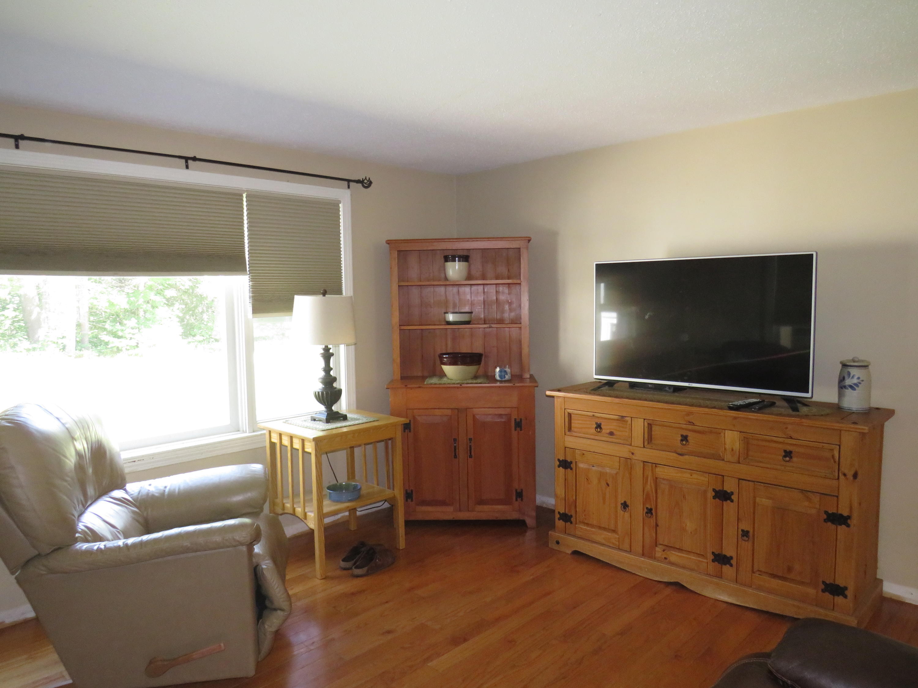 141 Highland Road Warren, ME 04864 - Photo 7 of 15 IMG_1306