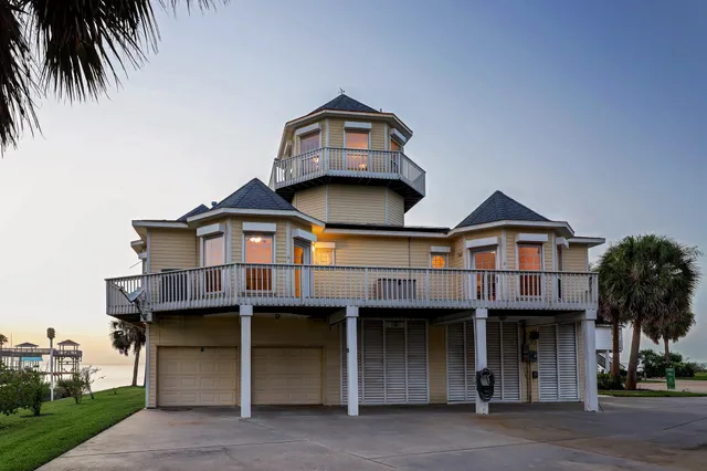 $4,995 | 22621 Bay Point Drive, Galveston, TX 77554