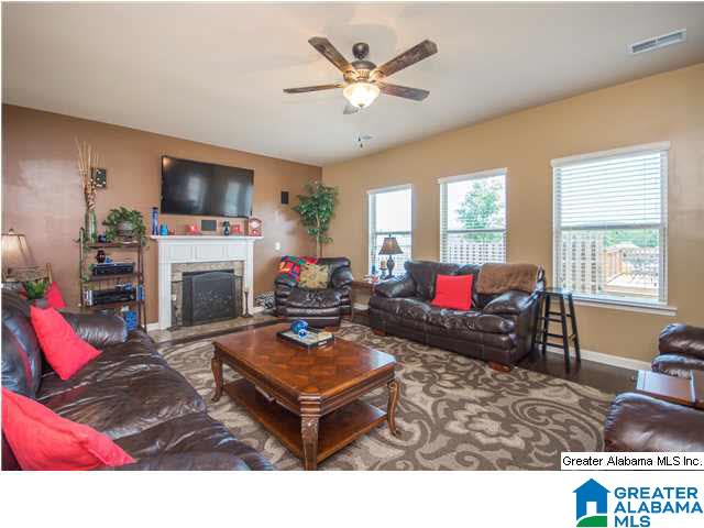 320 Lacey Avenue Alabaster, AL 35114 - Photo 8 of 23