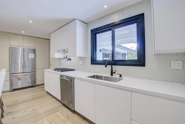 $10,995 | 347 Salida Del Sol, Santa Barbara, CA 93109