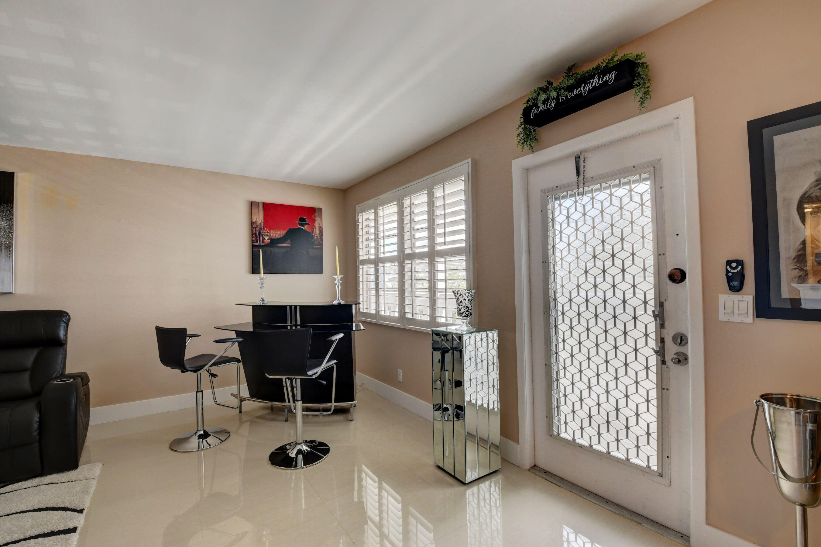 3063 Exeter, Unit 3063 Boca Raton, FL 33434 - Photo 49 of 57 Living bar area front