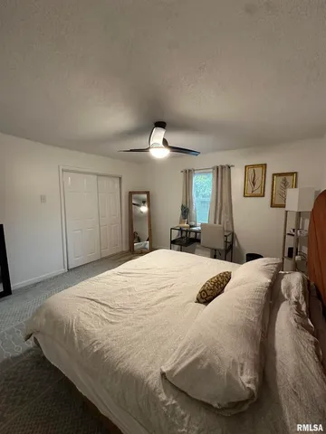 $198,000 | 1303 North Maple Street, Carterville, IL 62918