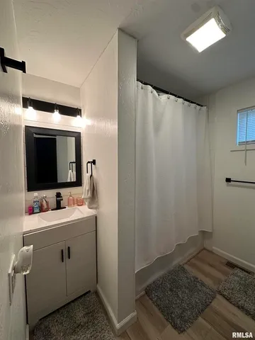 $198,000 | 1303 North Maple Street, Carterville, IL 62918