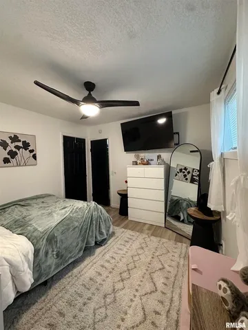 $198,000 | 1303 North Maple Street, Carterville, IL 62918