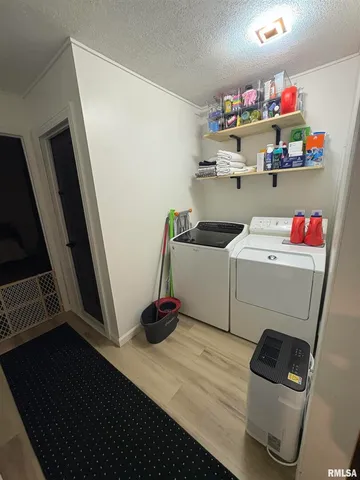 $198,000 | 1303 North Maple Street, Carterville, IL 62918