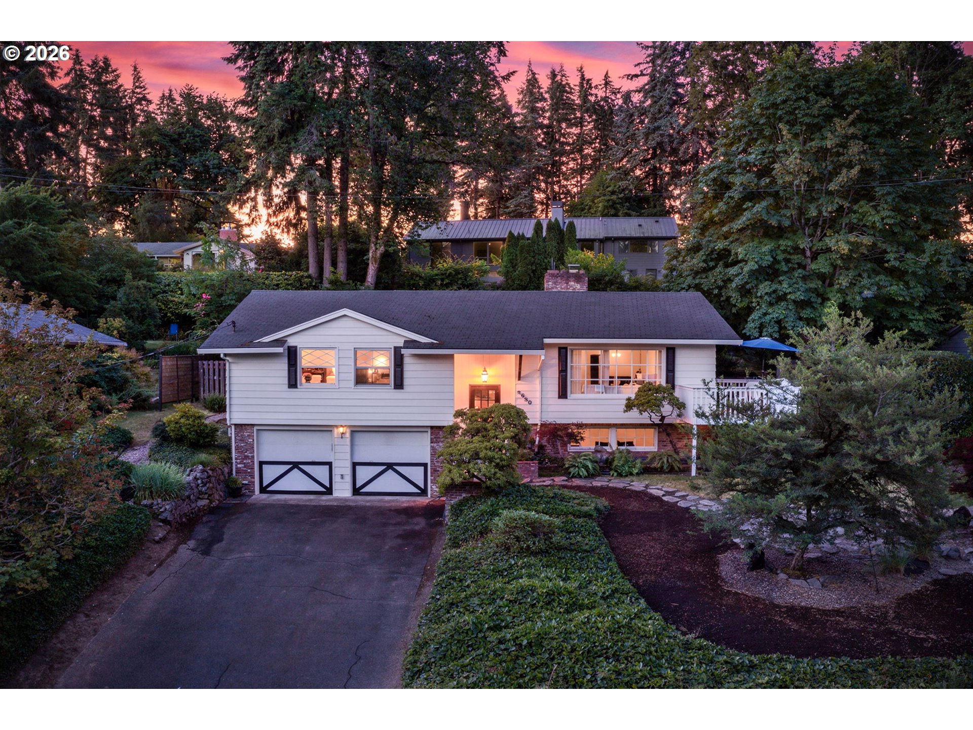 2680 Greentree Road Lake Oswego, OR 97034 - Photo 1 of 34 Gallery Image 1