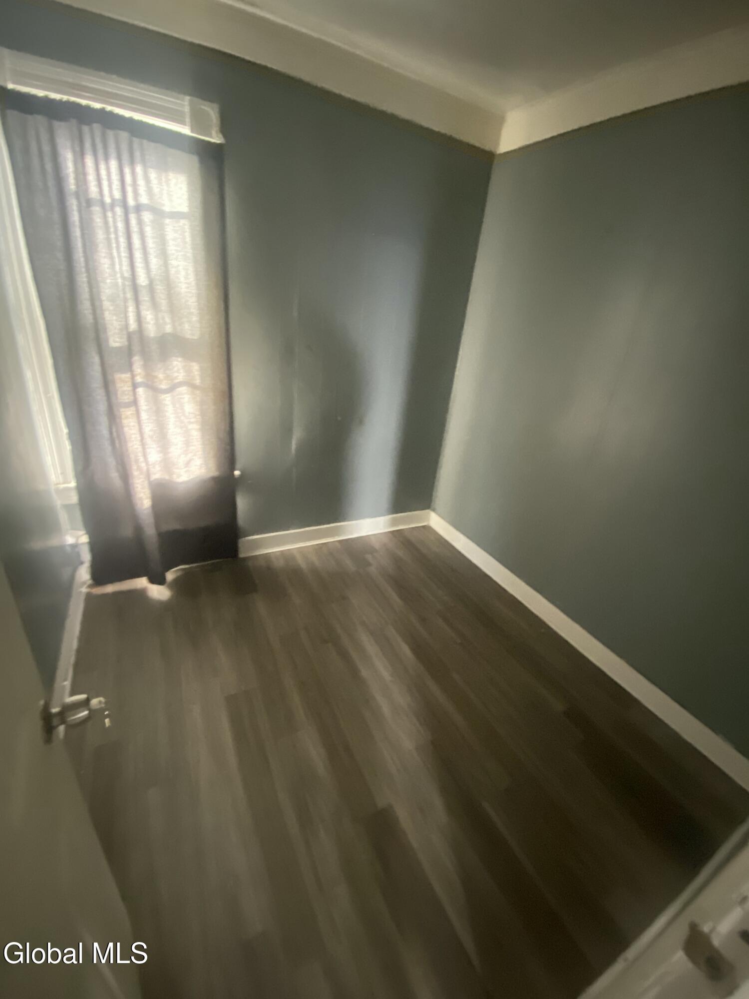 660 Sunset Street Schenectady, NY 12303 - Photo 7 of 8 7