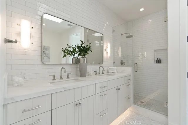 $2,195,000 | 11825 Tennessee Avenue, Los Angeles, CA 90064