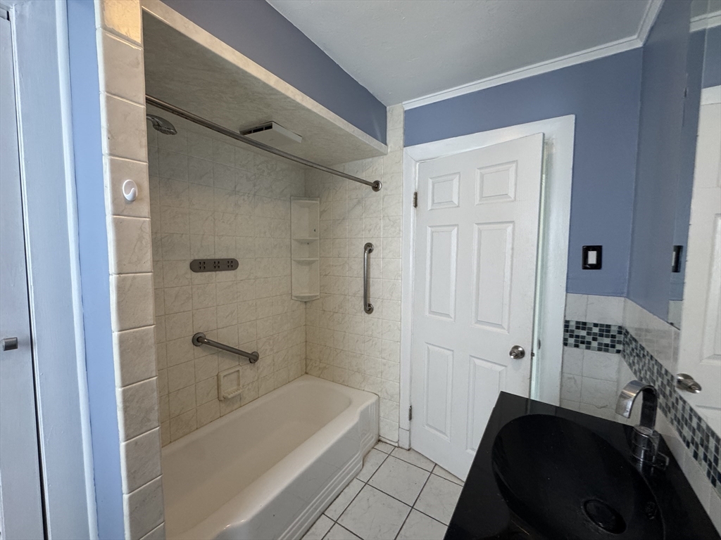 722 Adams Street, Unit 2 Boston, MA 02122 - Photo 28 of 32