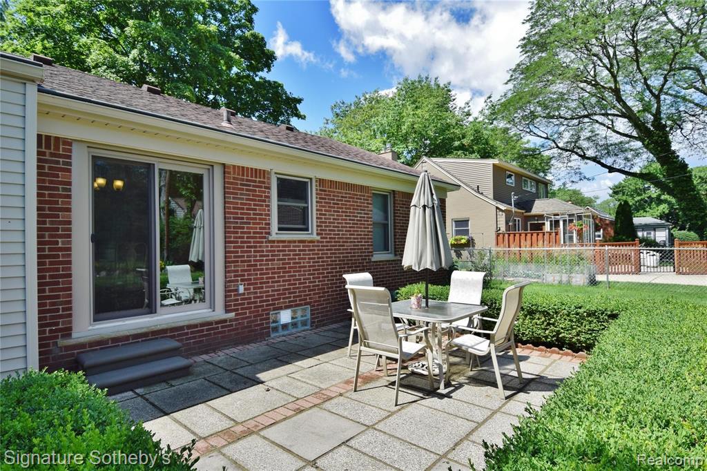 17190 Beverly Road Beverly Hills, MI 48025 - Photo 20 of 23