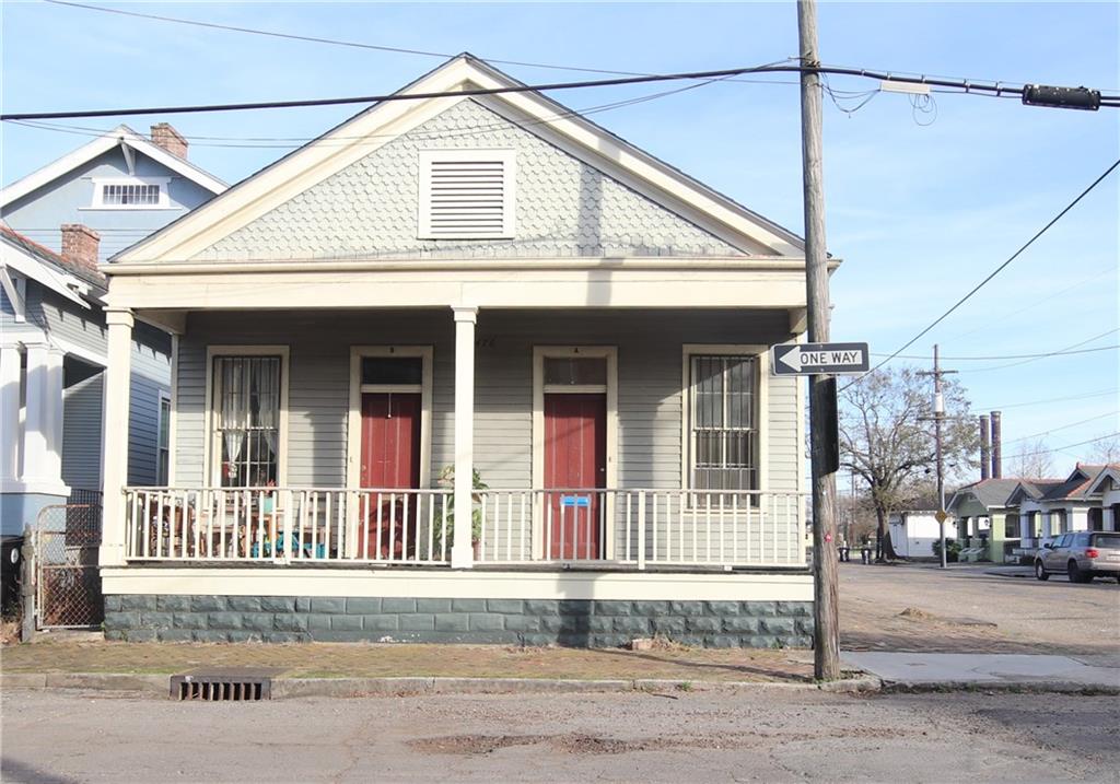 1476 Constance Street New Orleans, LA 70130 - Photo 2 of 9