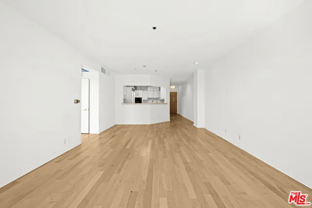 $4,950 | 10724 Wilshire Boulevard, Unit 703, Los Angeles, CA 90024