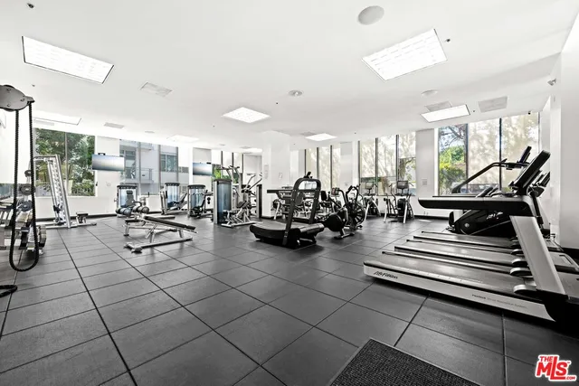 $4,950 | 10724 Wilshire Boulevard, Unit 703, Los Angeles, CA 90024