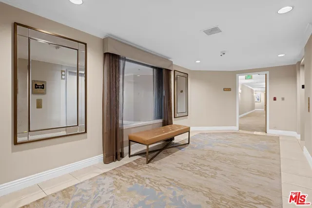 $4,950 | 10724 Wilshire Boulevard, Unit 703, Los Angeles, CA 90024
