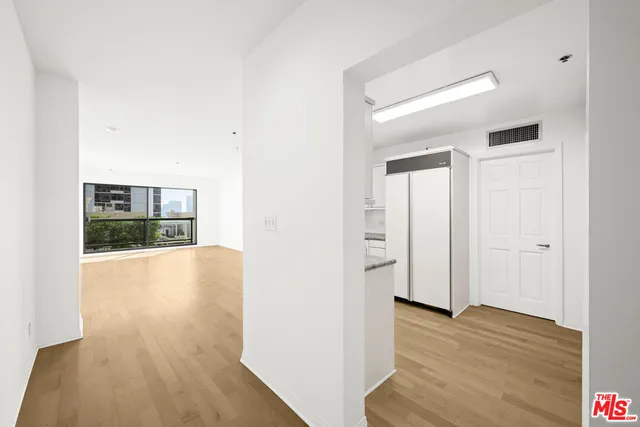 $4,950 | 10724 Wilshire Boulevard, Unit 703, Los Angeles, CA 90024