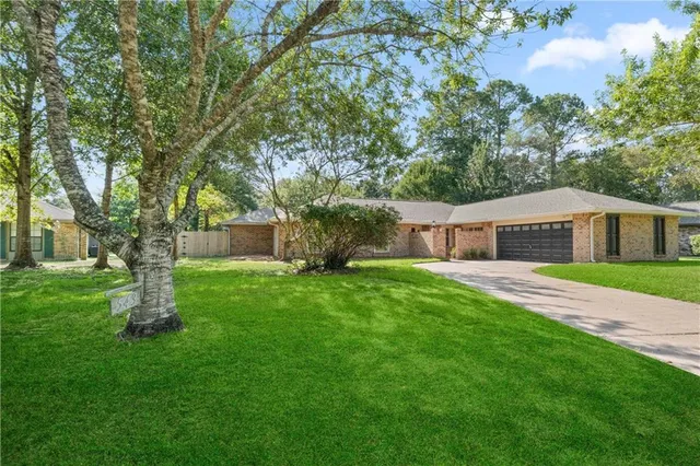 $316,000 | 543 Cross Gates Boulevard, Slidell, LA 70461