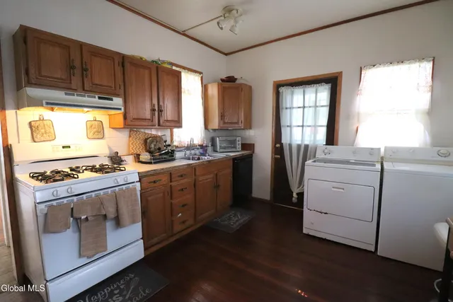 $229,900 | 26 Younglove Avenue, Cohoes, NY 12047