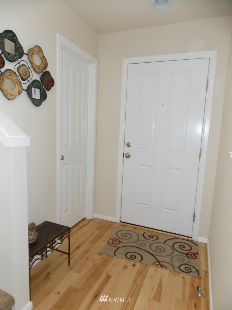 6648 Inlay Street Southeast Lacey, WA 98513 - Photo 3 of 23 Gallery Image 3