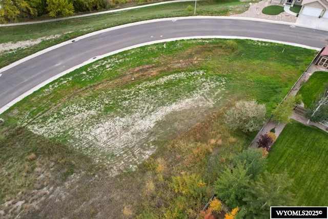 $127,900 | 870-876 North Shoshone Drive, Douglas, WY 82633