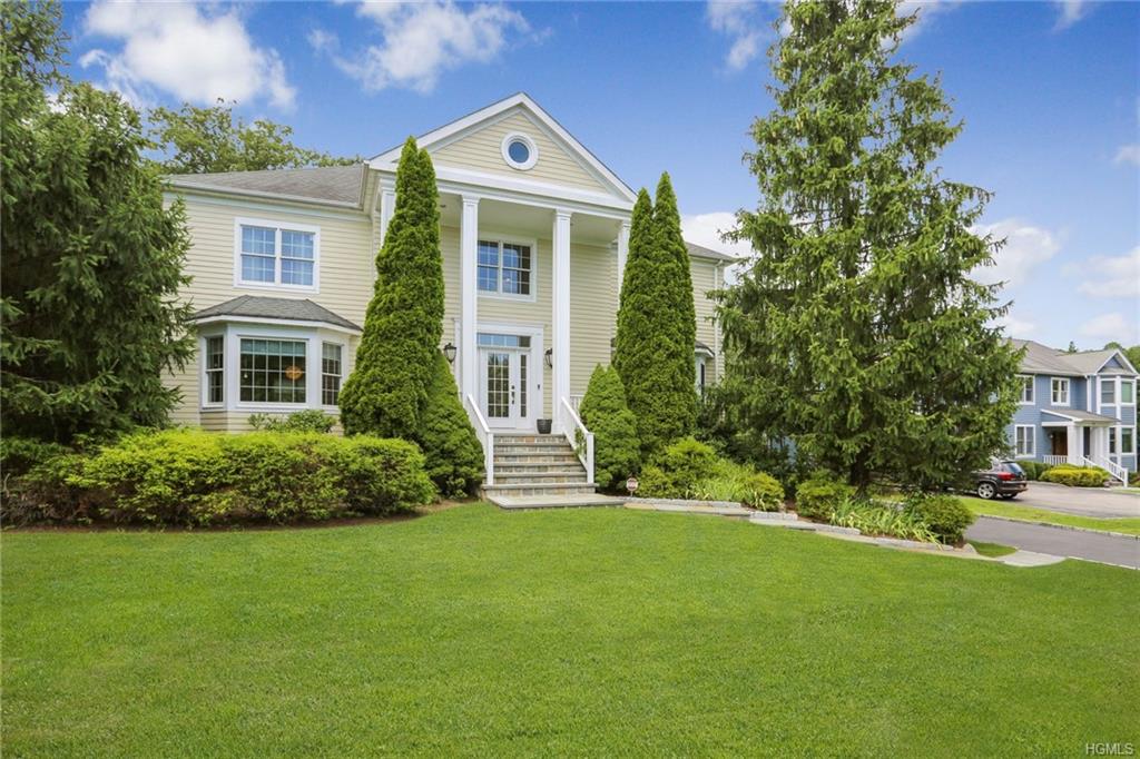 121 Stonewall Circle, West Harrison, NY 10604 Compass